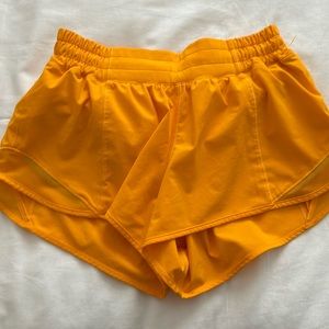 Lululemon clementine shorts 2.5 inch size 4